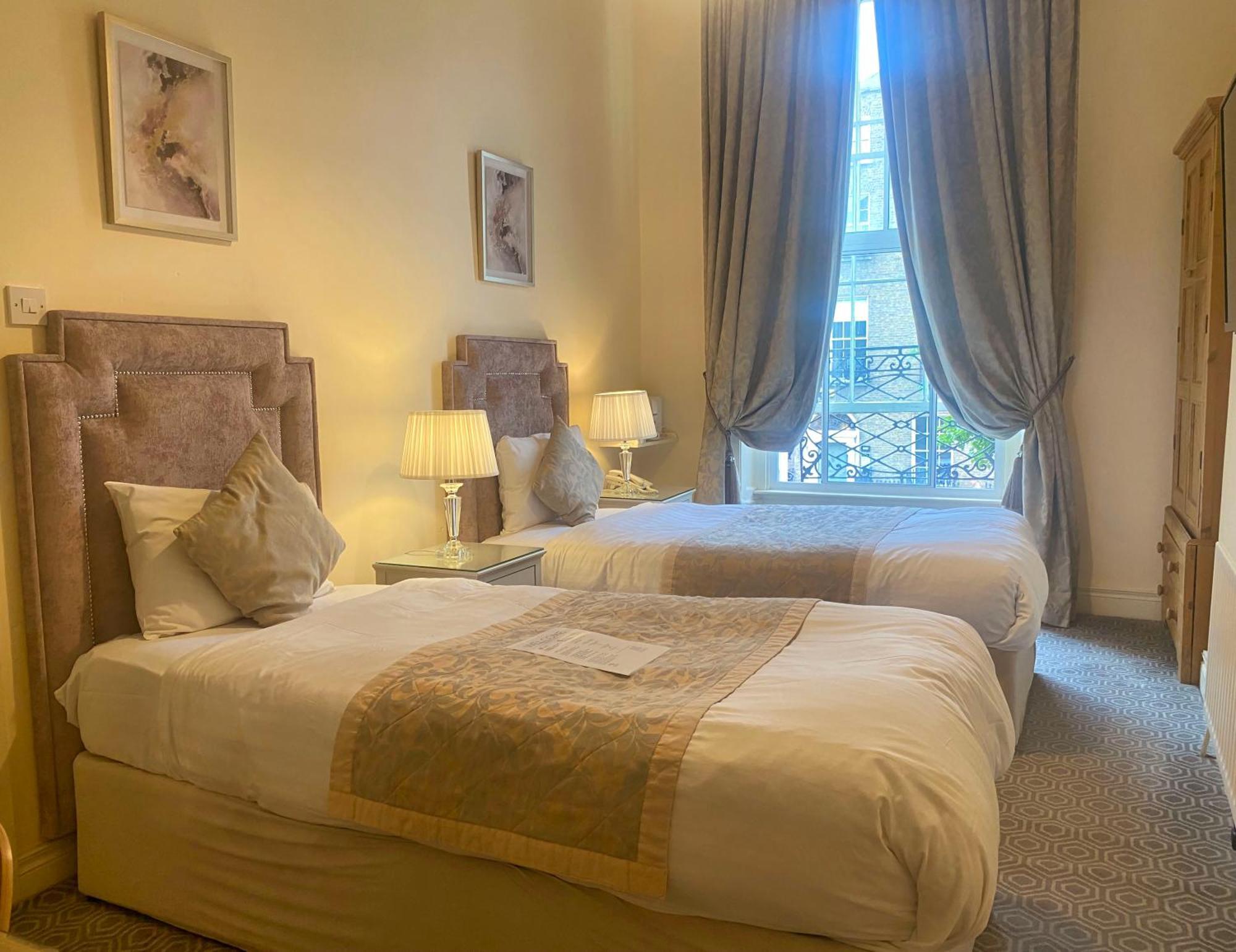 Baggot Court Townhouse Hotel Dublin Eksteriør billede